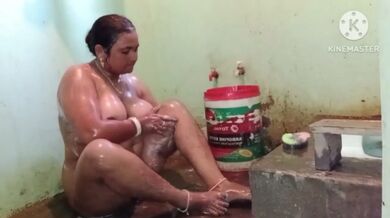 Nahane ke baad bathroom mein chudai wala Hot Desi Sex MMS