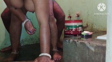 Nahane ke baad bathroom mein chudai wala Hot Desi Sex MMS