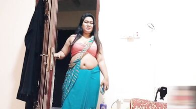 Lund ko charamsukh deti big boobs wali Bengali bhabhi