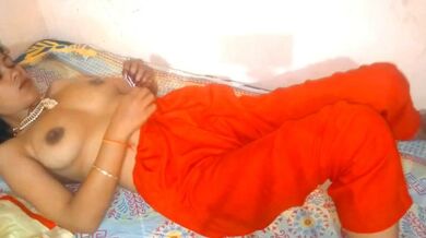 Sexy biwi ki missionary position chudai wala Indian Porn Clip