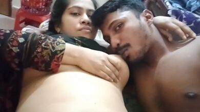 Apni chubby bhabhi ki masti bhari chudai karta jawan devar
