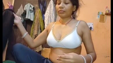 Sexy girlfriend ko room pe bula ke banaya XXX Desi Sex MMS