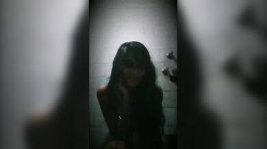 Young college girl ne BF ke liye banaya apna XXX Nude MMS