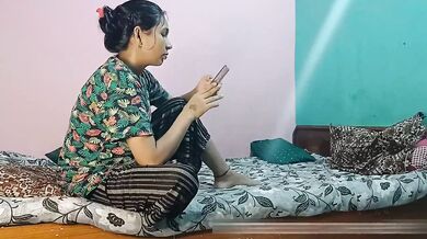 Garbhvati na hone se pareshan aurat ki chudai wali Desi Sex Film
