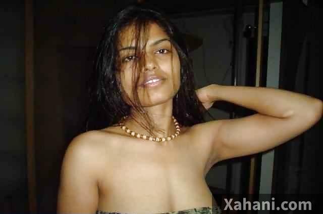 Ek sex goddess ki ekdum perfect tasveer!