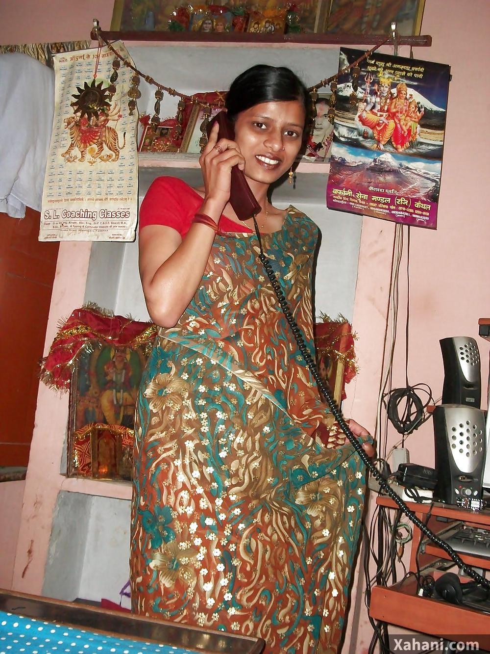 Phone pe naye yaar se gandi baatein... pati ko pata nahi!